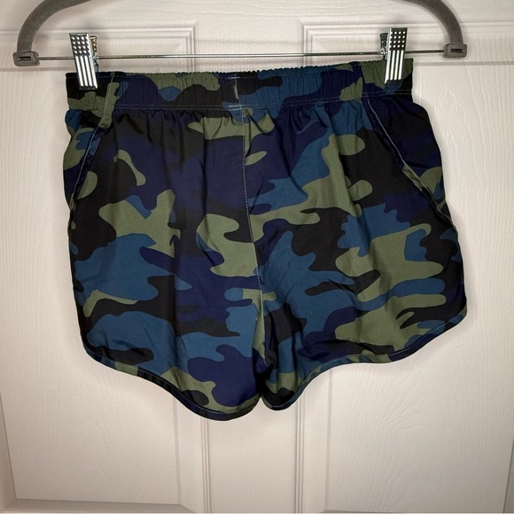 New Balance Camo Print Running Shorts Size XS GUC - Picture 4 of 6
